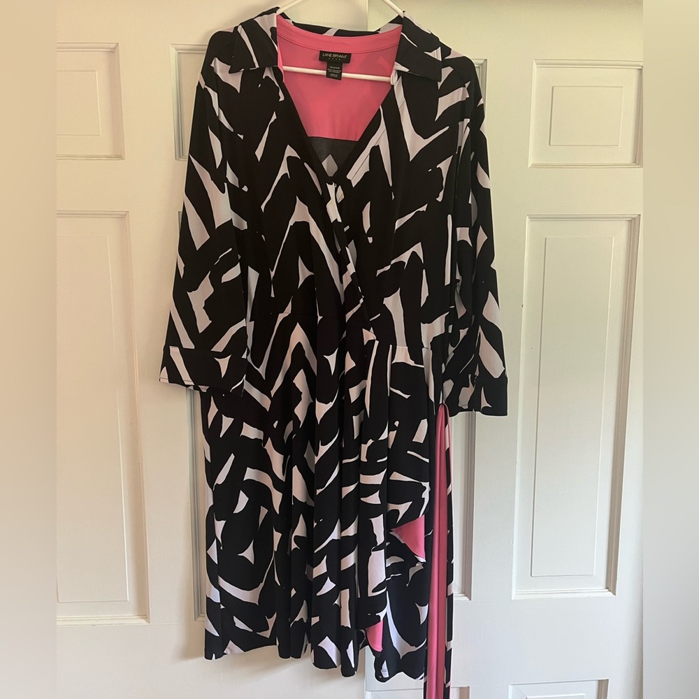 Lane Bryant Black, white, and pink dress in size 18/20W